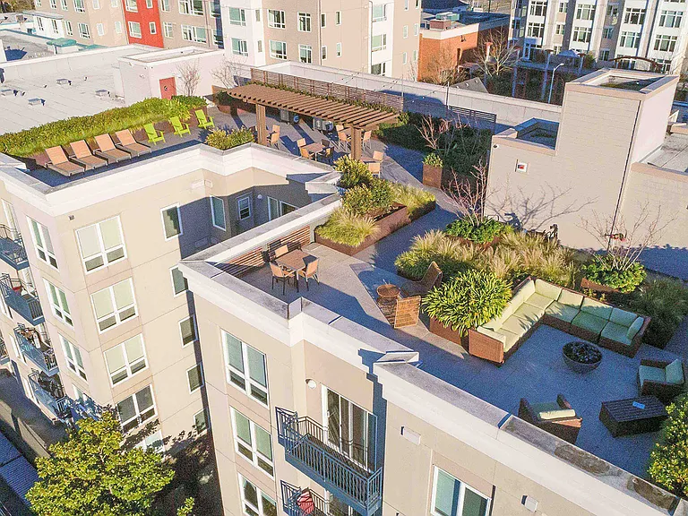 TraVigne on Eleventh Avenue — Photo 21