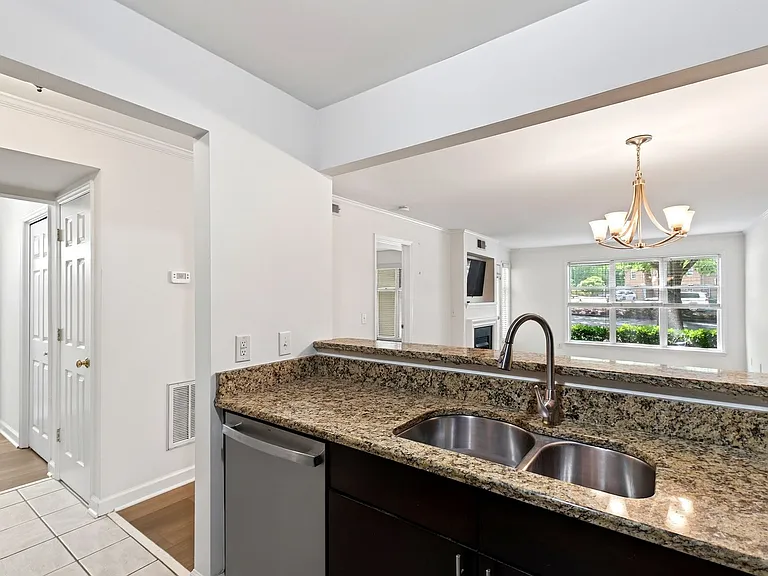 1010 Nicholwood Dr #103 — Photo 21