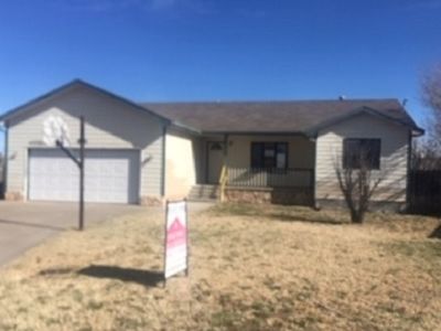 2804 Hennessey Ct, Dodge City, KS, 67801