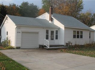 6326 May Dr, Hamburg, NY 14075