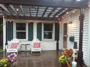 701 Montana Ave E, Saint Paul, MN 55106