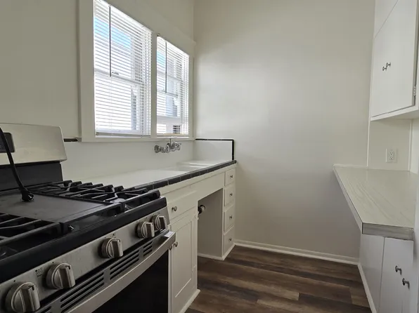 223 Lime Ave, Long Beach, CA 90802