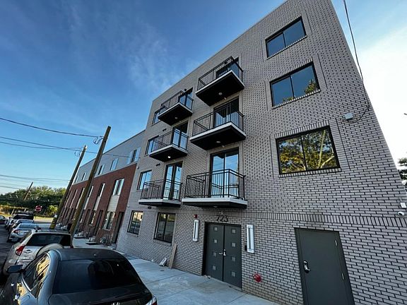 2nd image of 725 N 35th St #205