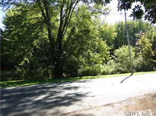 2 Volney St, Phoenix, NY 13135