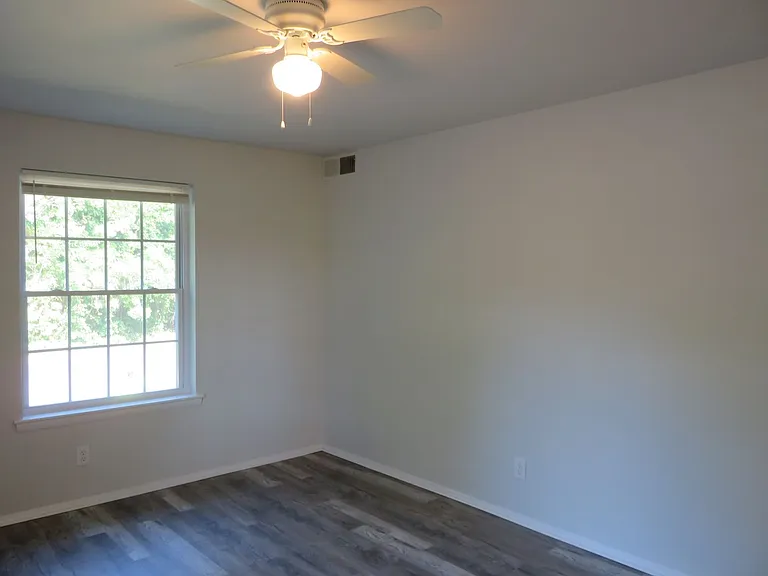 1100 Lakeview Ave — Photo 14