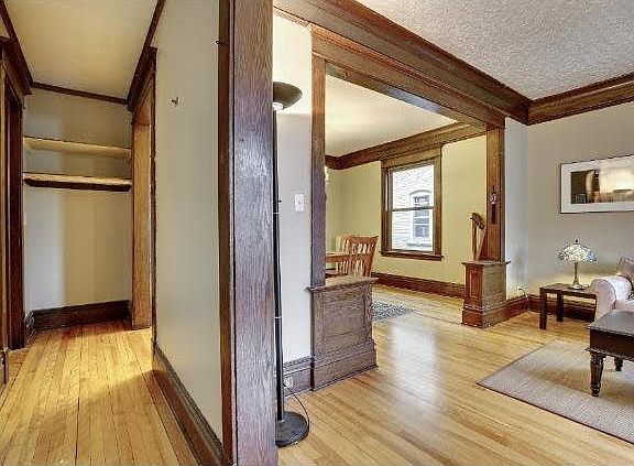 4th image of 2636 Lyndale Avenue S