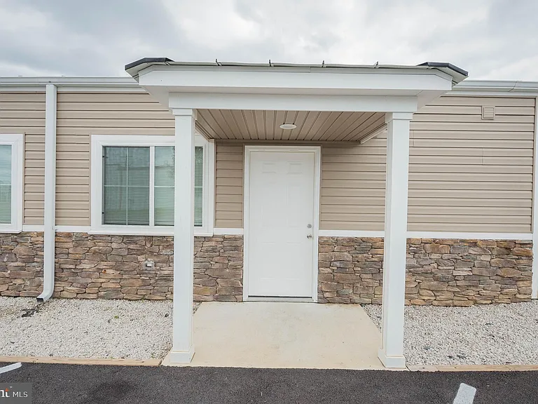 123 Bateman St #3-C — Photo 4
