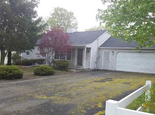 23 Arden Ln, Wynantskill, NY 12198