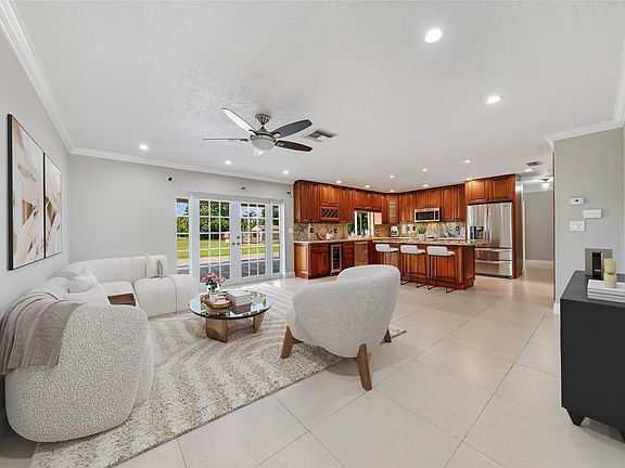 3rd image of 14444 SW 21st Street