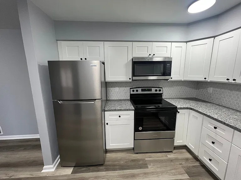 13 Michele Ct — Photo 15