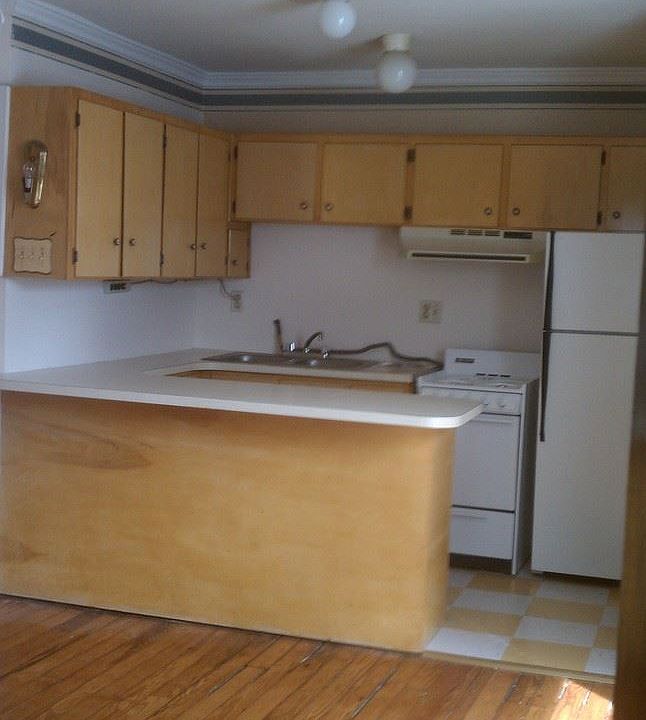 2nd image of 3031 Park Ave APT 7