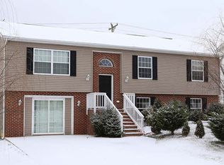 1271 Stonechris Dr, Harrisonburg, VA 22802