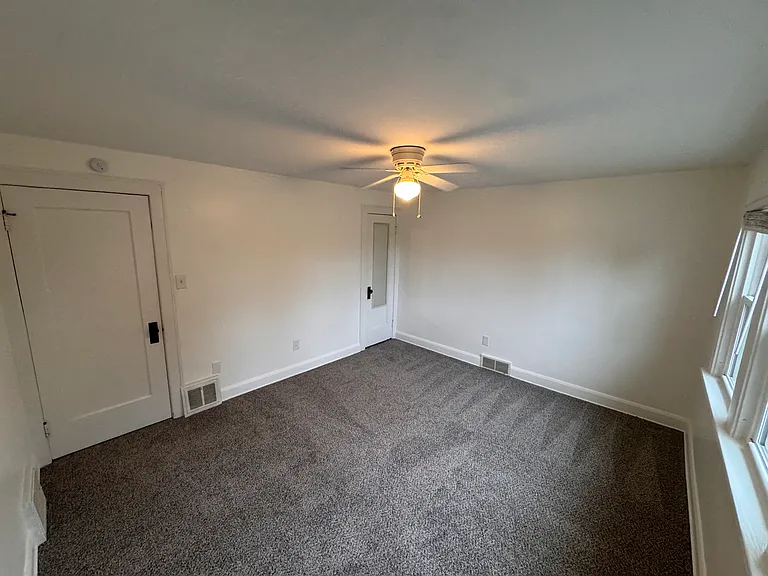 4291 W 17th St #1 — Photo 11