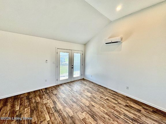 3rd image of 386 Baker Rd