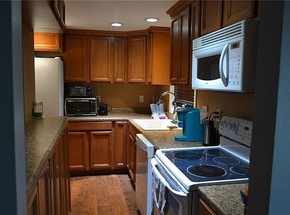 5th image of 505 S 24th St