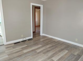 636 E 2nd St, Russell, KS 67665