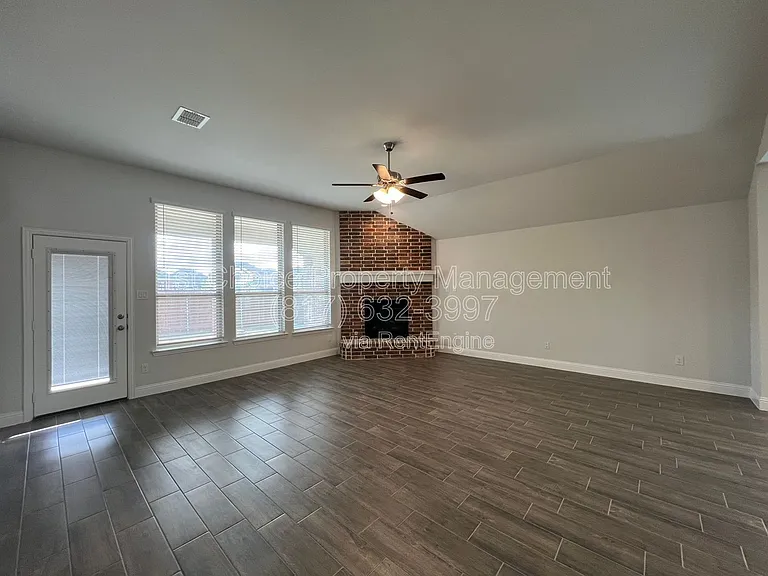 14869 Nightmist Rd — Photo 18
