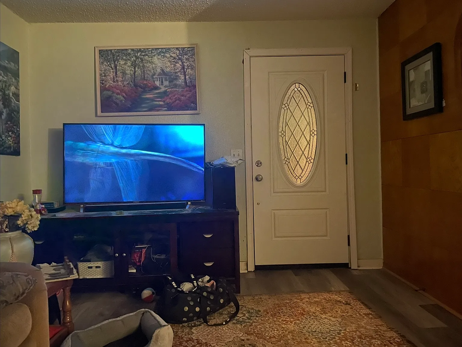 3 bed, 1200 sqft, $1,000 — Photo 2