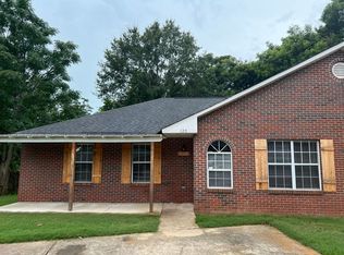 120 Halal Ct, Auburn, AL 36830