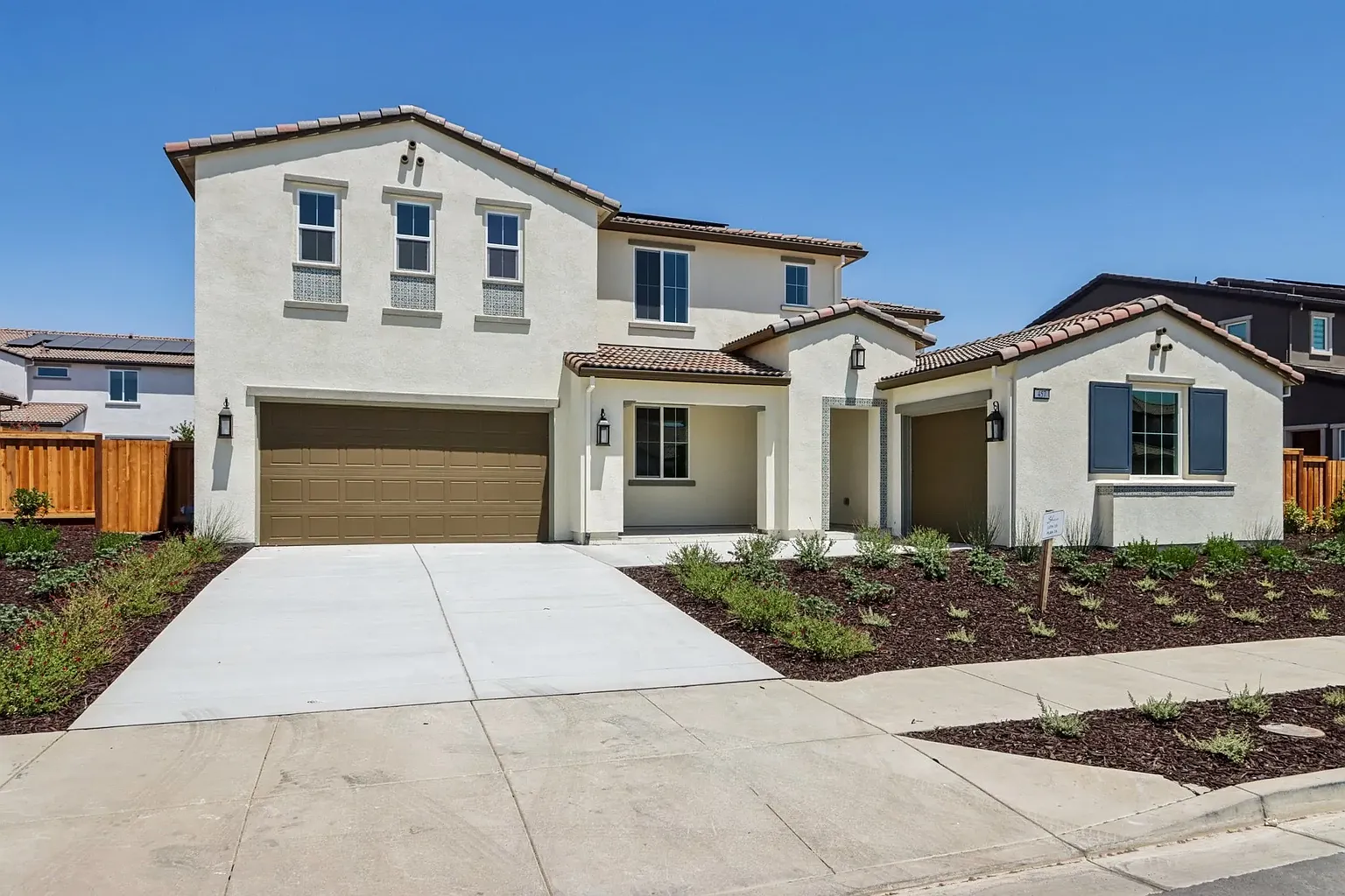457 Trellis Way photo 1