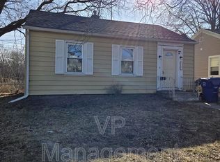 2707 Esplanade Ave, Davenport, IA 52803