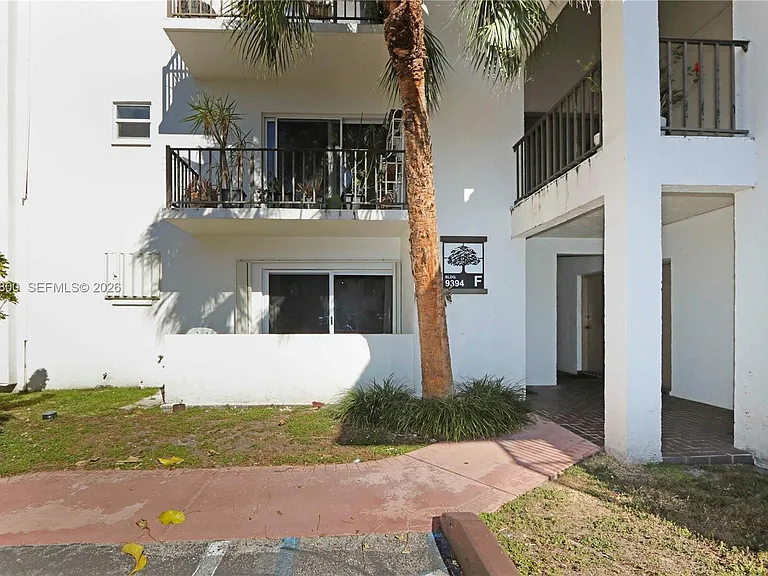 9394 SW 77th Ave #F4 — Photo 22
