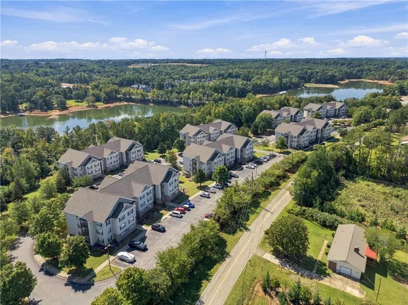636 Lookover Dr, Anderson, SC 29621