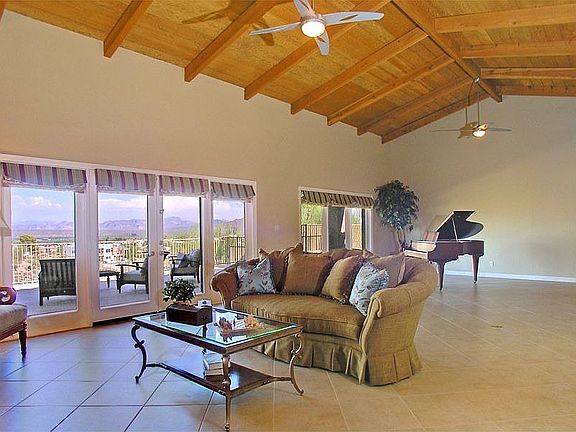 Gorgeous 180 degree views out the back windows!