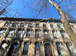 21-25 45th Ave #3FAM, Long Island City, NY 11101