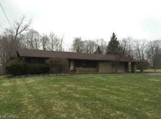 5597 Center Rd, Valley City, OH 44280