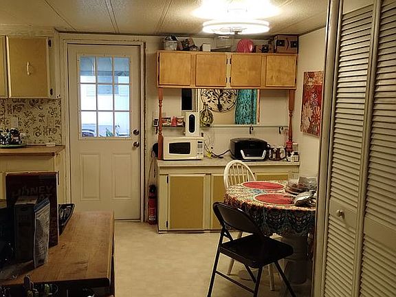 5th image of 776 Royal Palm Dr