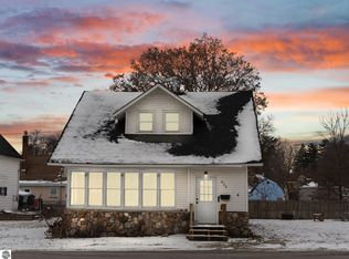 429 S Mill St, Reed City, MI 49677