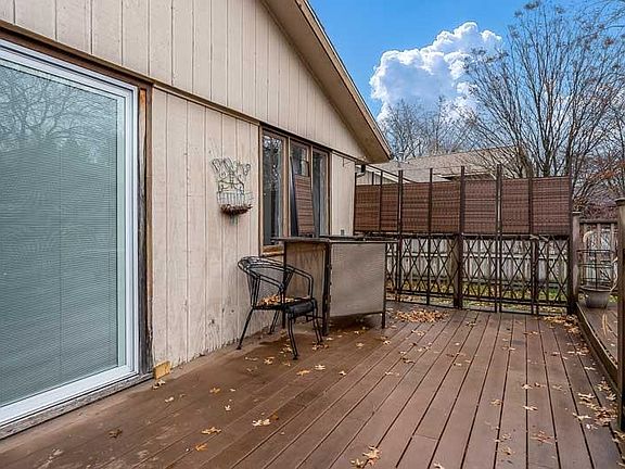 5th image of 6107 Denwood Dr