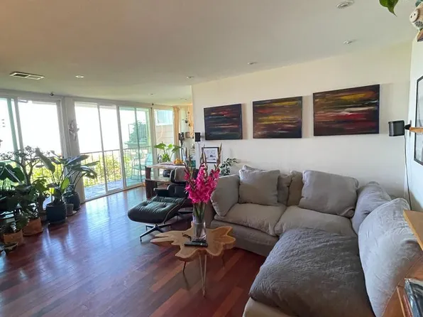 535 Burnett Ave APT 1, San Francisco, CA 94131