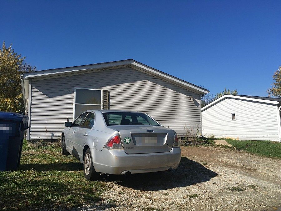 1st image of 80 Fountain Lake Dr