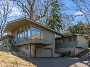 2 Wentworth Rd, Summit, NJ 07901