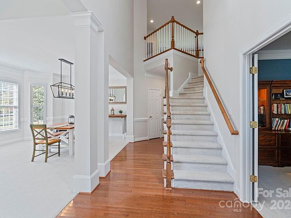 3rd image of 13815 Glen Abbey Dr