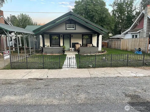 758 4th Avenue N, Okanogan, WA 98840