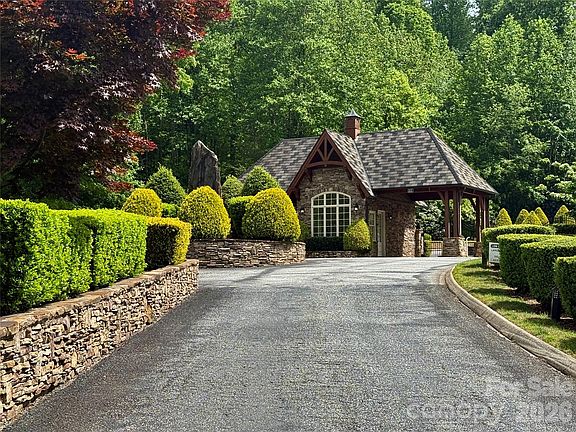 3rd image of LOT 261 Rock Ledge Dr