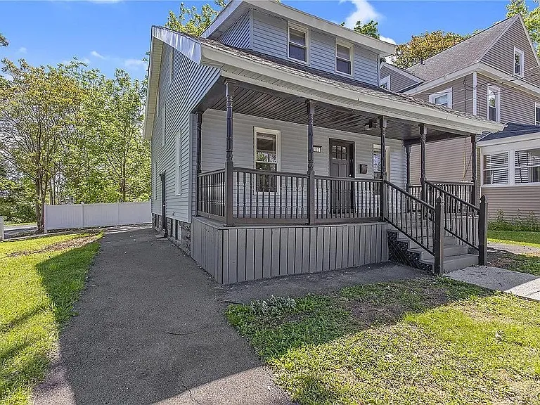 203 Maple St #1 — Photo 26