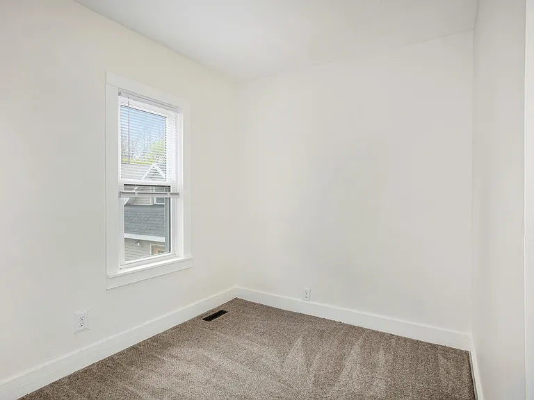 27 Colfax St NE #2 — Photo 14