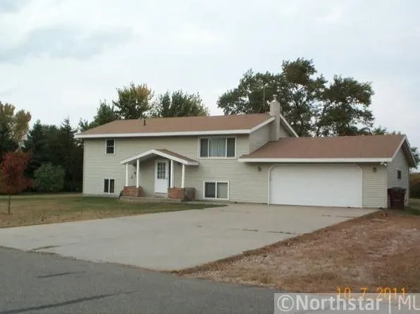 8467 Brighton Ave NE, Monticello, MN 55362