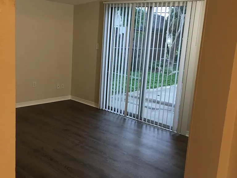 Bonus Room-slider to patio