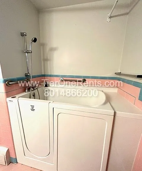 395 E Truman Ave — Photo 7