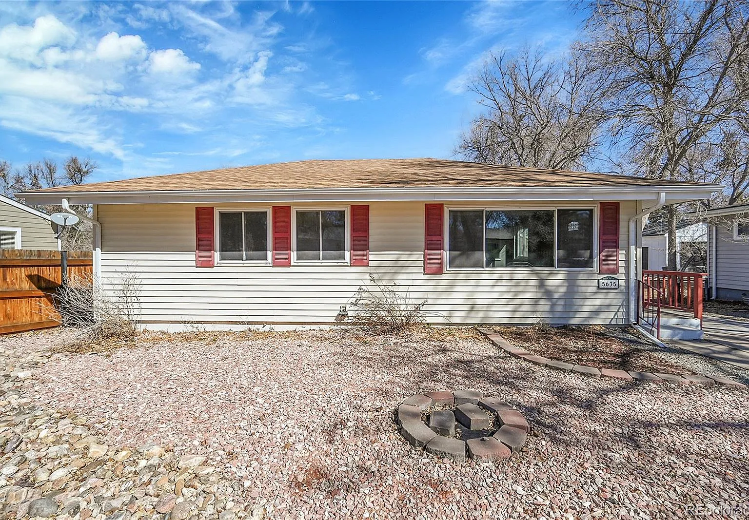 5 bed, 2.0 bath, 1708 sqft, $3,300 — Photo 4