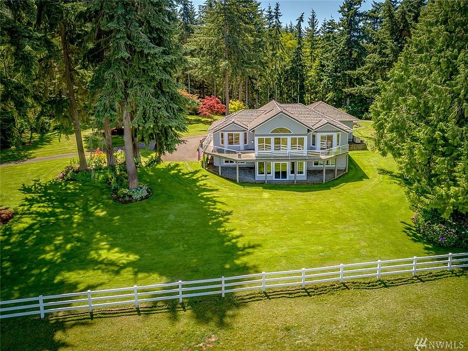 Wow! This stunning property is what you've been waiting for.