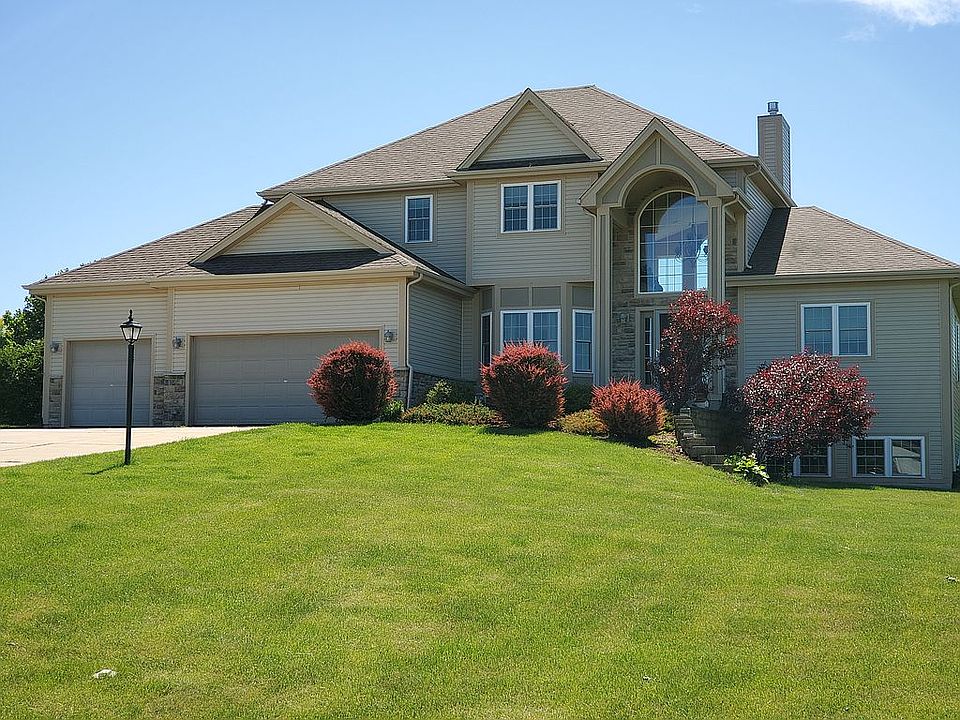 1st image of N821 Hickory Hills Dr