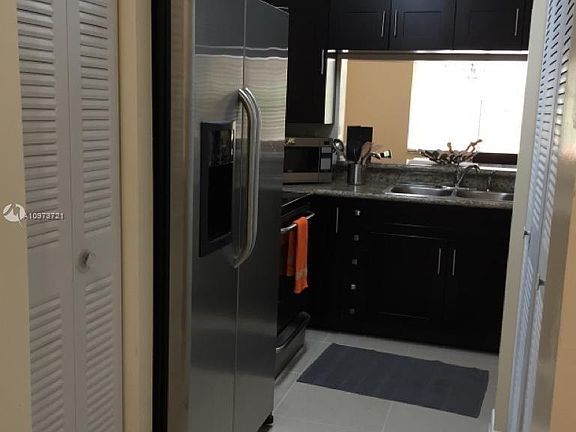 5th image of 735 NW 92nd Ave #735