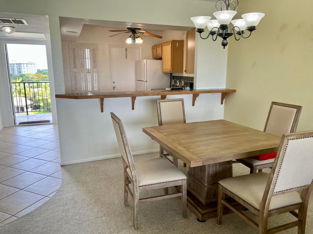 3000 N PALM AIRE Drive #603, photo 8