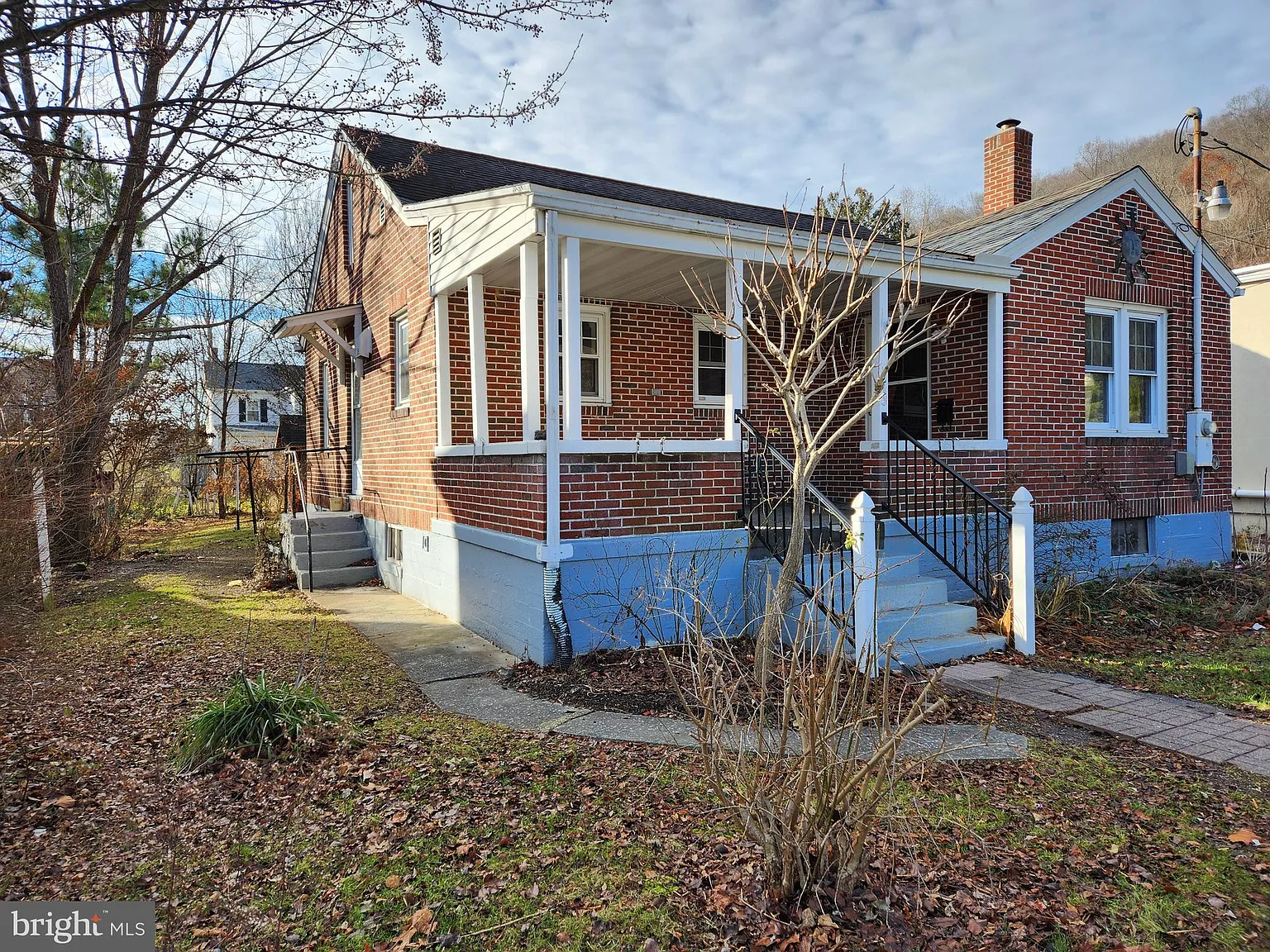 73 Broadway St photo 1